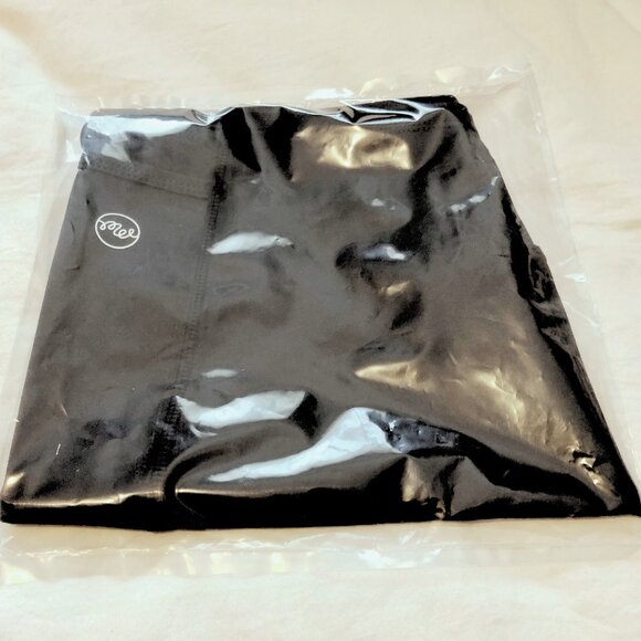 Two Malbon Golf Womens Legging Bike Shorts - Picture 4 of 6